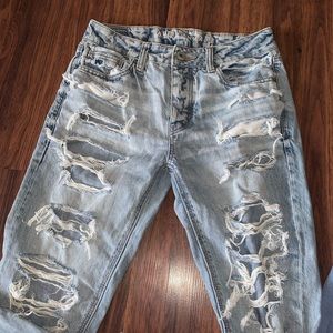 AMERICAN EAGLE Tomgirl Ripped jeans